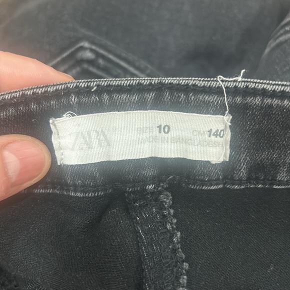 Zara jeans size 10 good condition kids - Picture 3 of 3